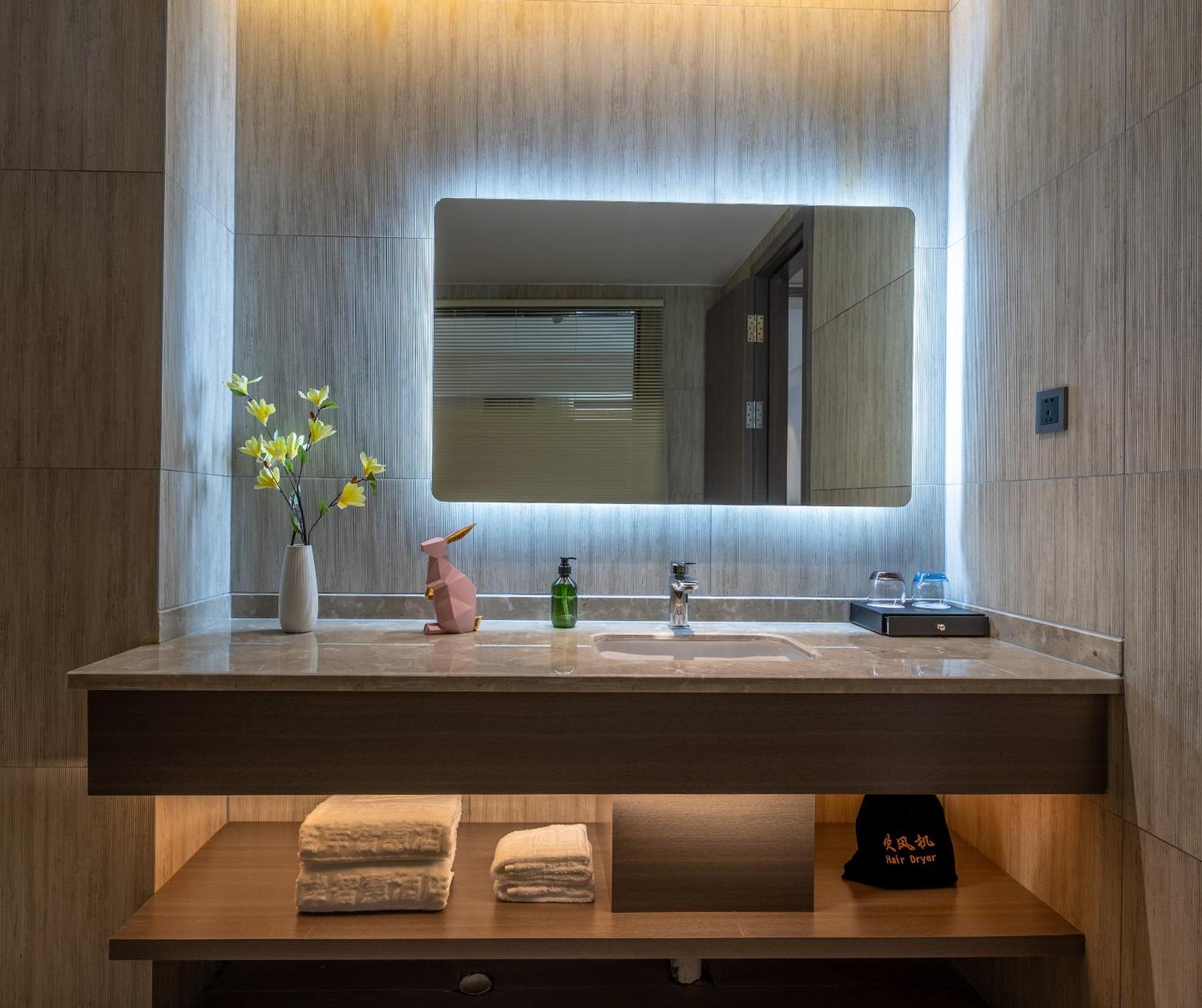 Luzhou Baian Smart Hotel エクステリア 写真